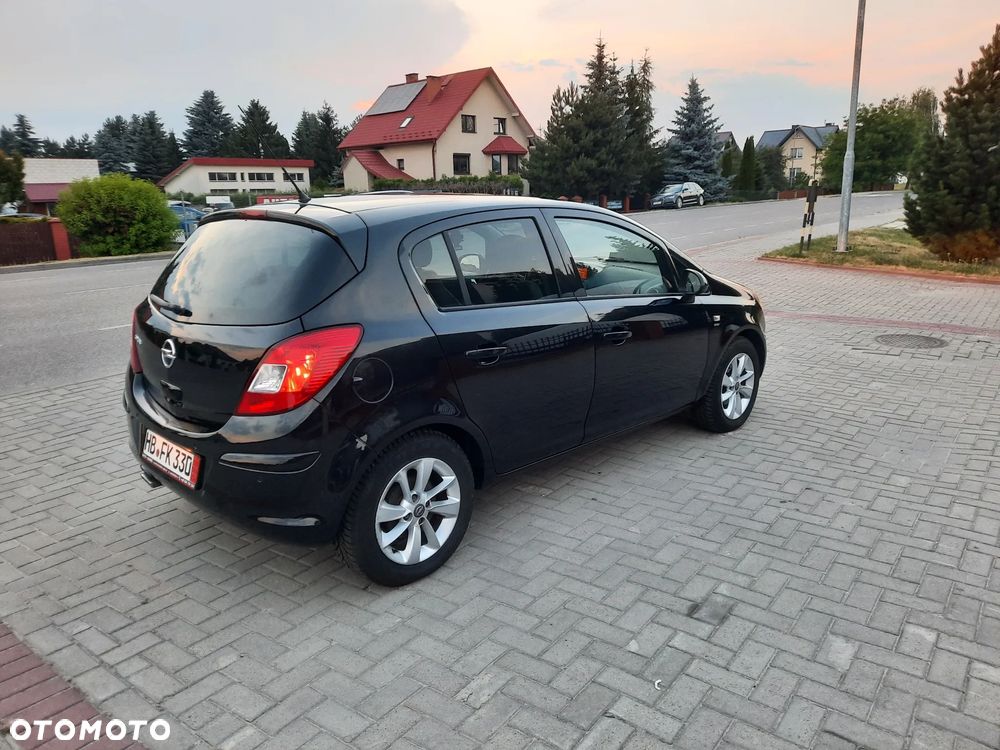 Opel Corsa 1.4 16V Energy - 8
