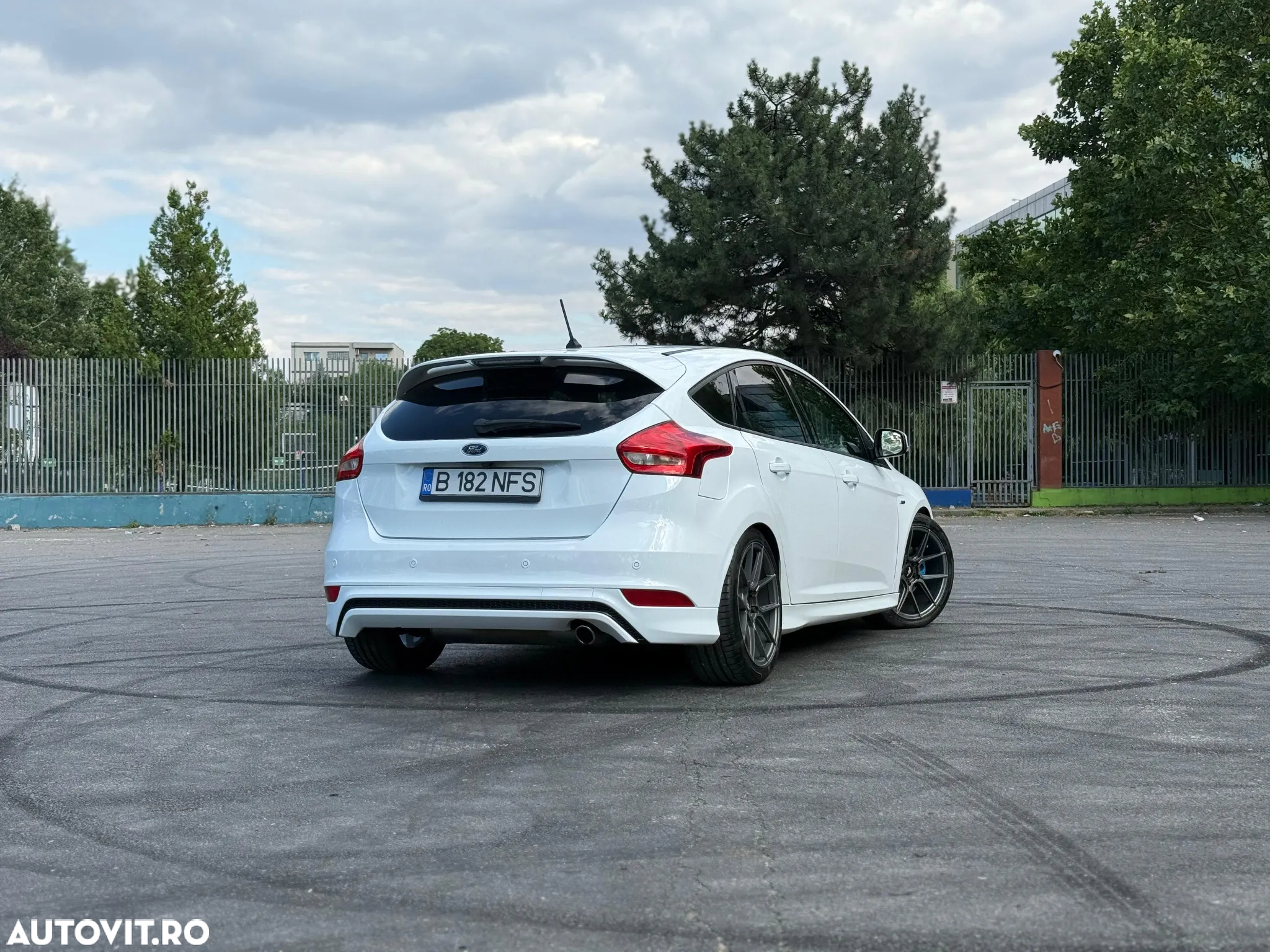 Ford Focus 1.5 Ecoboost ST-Line - 4