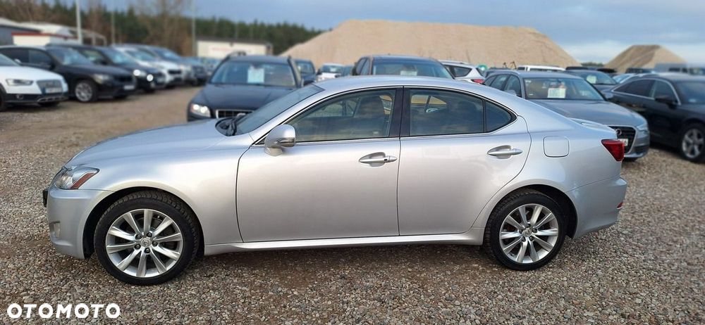 Lexus IS - 4