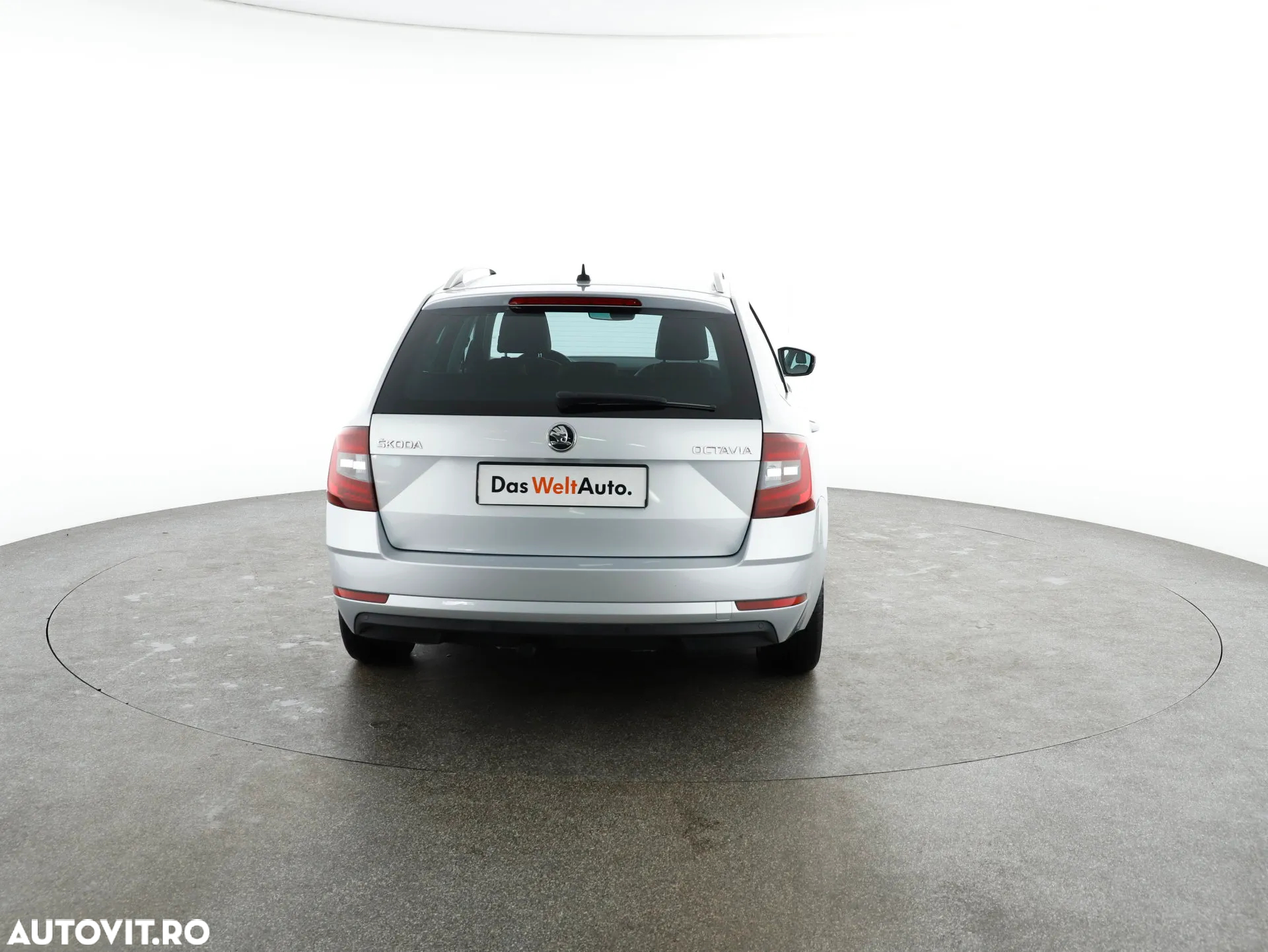 Skoda Octavia 2.0 TDI DSG Style - 6
