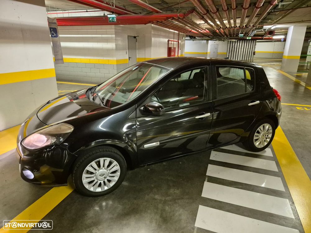 Renault Clio 1.2 16V Dynamique S - 2