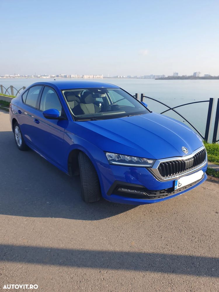 Skoda Octavia 2.0 TDI DSG Ambition - 8