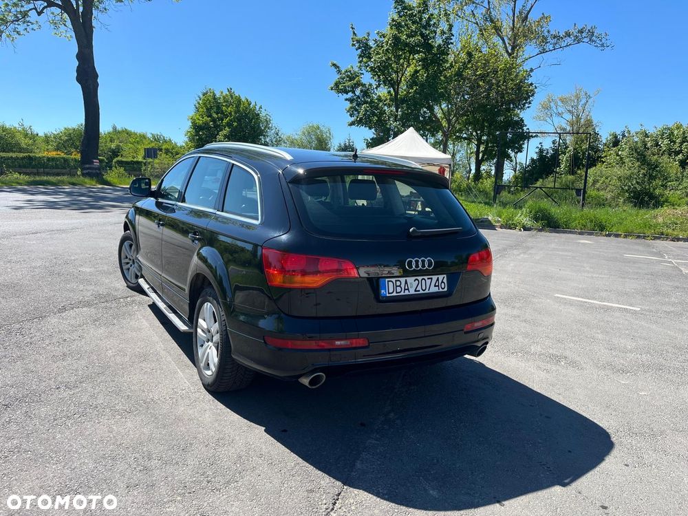 Audi Q7 - 8