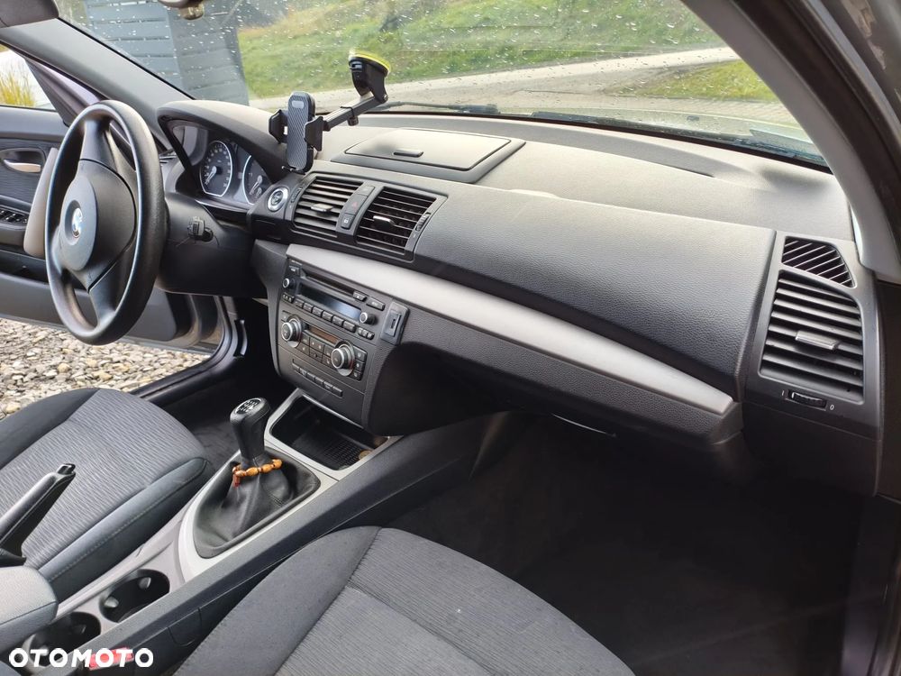 BMW Seria 1 116d - 10