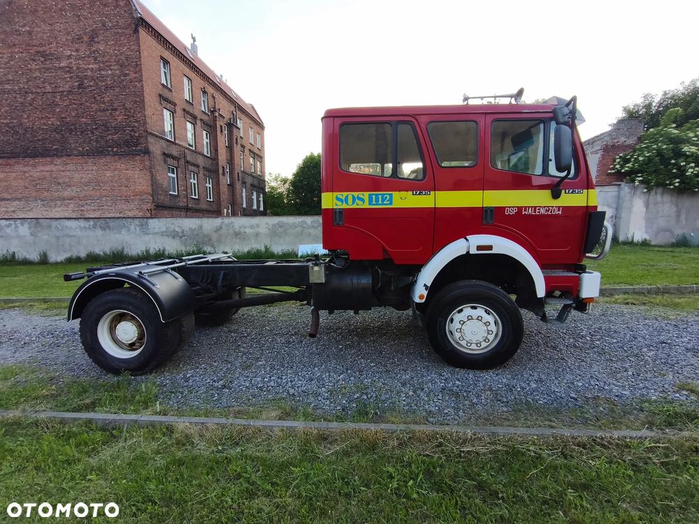 Mercedes-Benz 1735 AF - 12