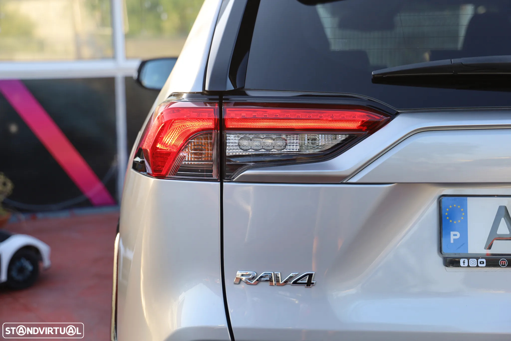 Toyota RAV4 2.5 HDF Exclusive +P.Luxury AWD-i - 35