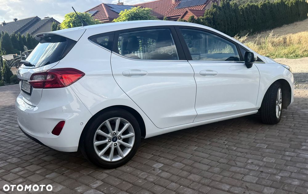 Ford Fiesta 1.0 EcoBoost S&S TITANIUM - 6