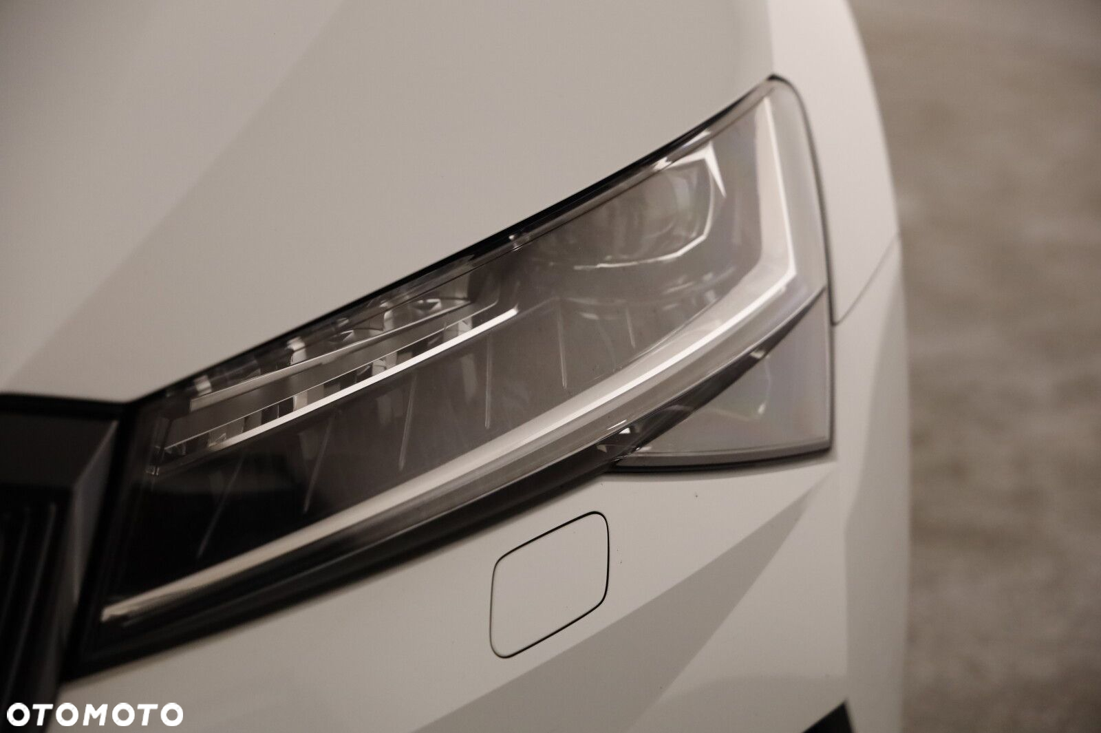 Skoda Superb 2.0 TSI 4x4 Sportline DSG - 30