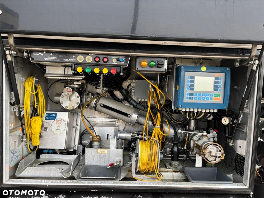 Mercedes-Benz ANTOS 2543 cysterna do dystrybucji paliwa, zabudowa ESTERER , z Niemiec - 12