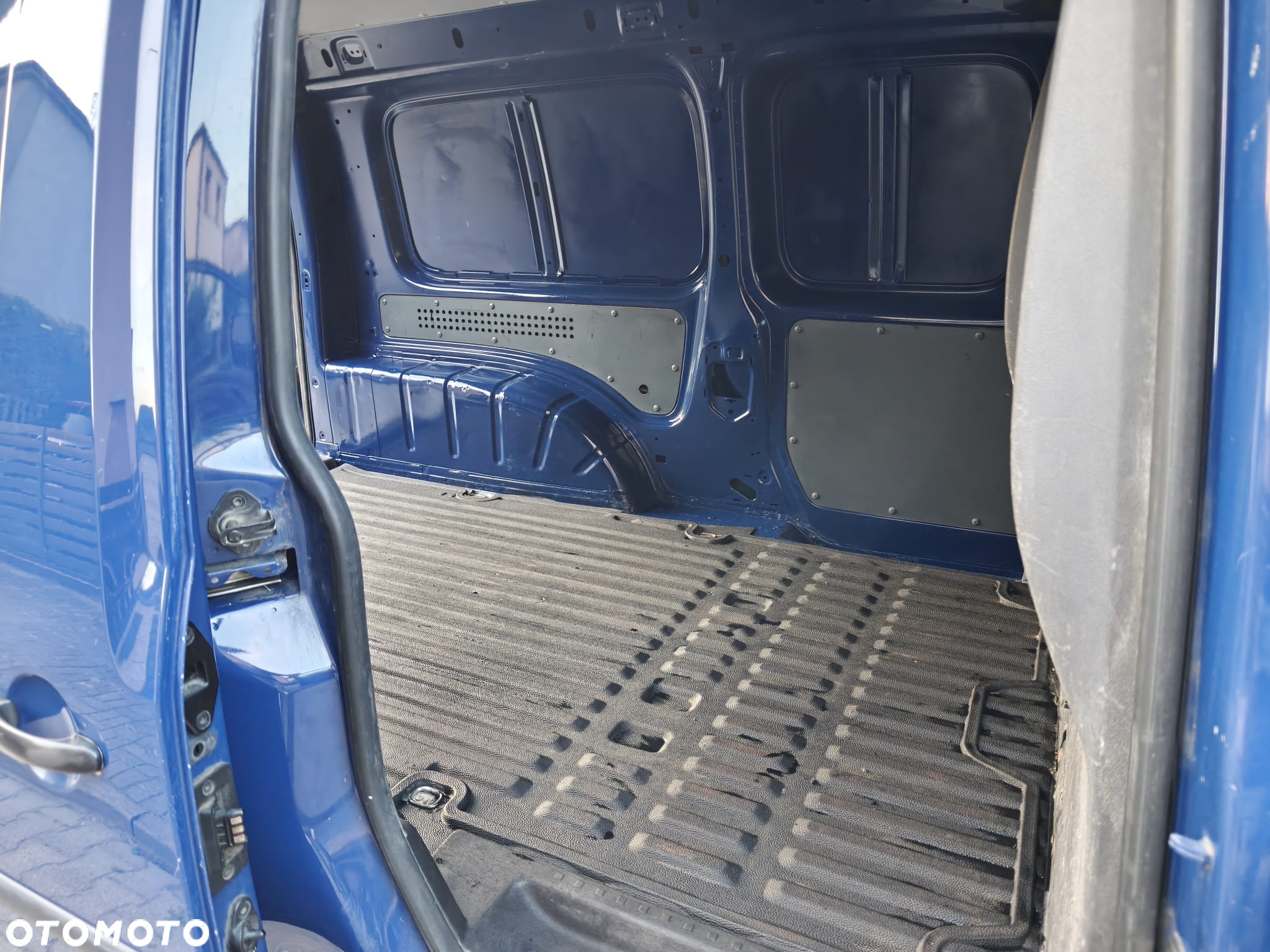 Volkswagen Caddy - 21