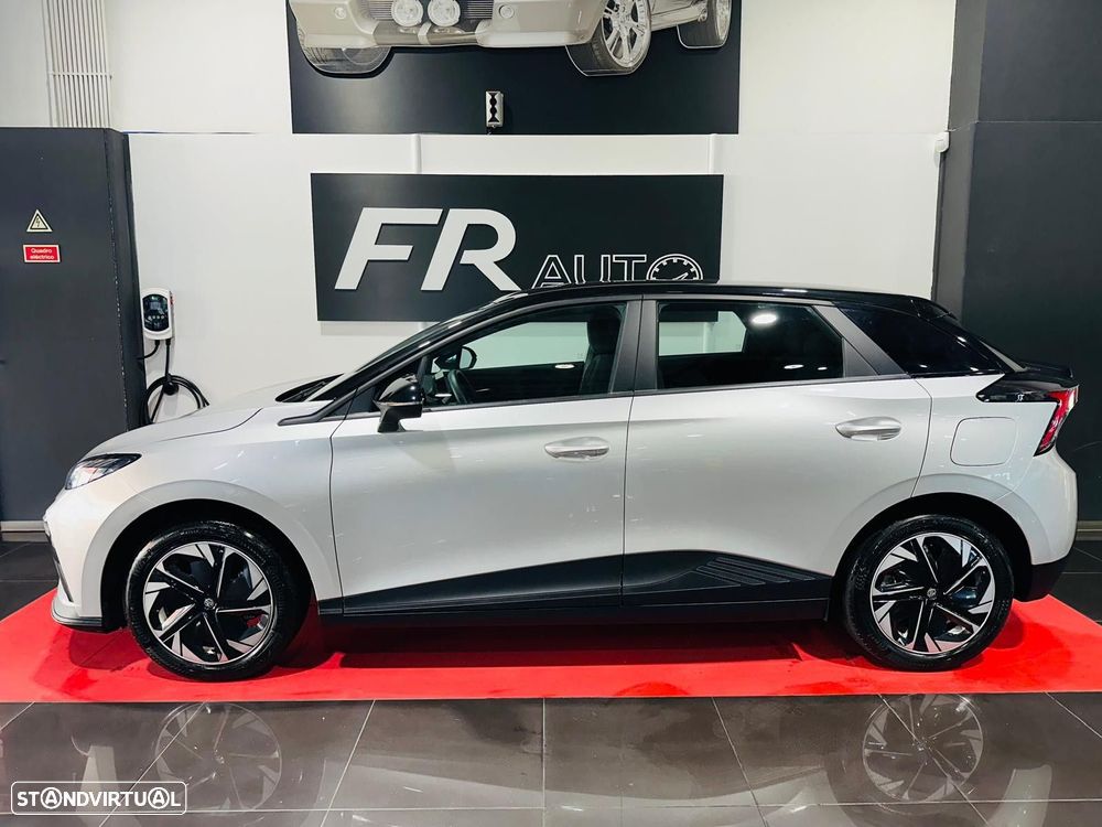 MG MG4 51 kWh Standard - 10