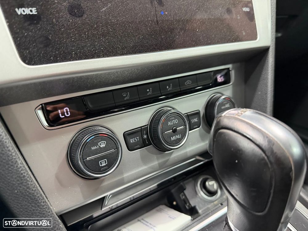 VW Passat 1.6 TDI Business DSG - 28