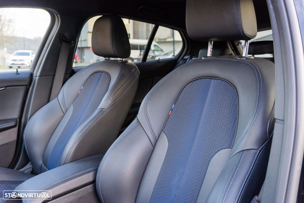 BMW 116 d Pack Desportivo M Auto - 10