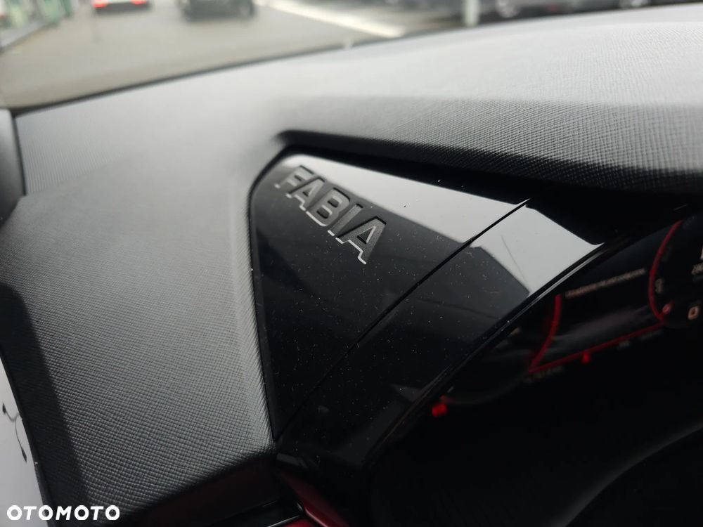 Skoda Fabia 1.0 TSI Monte Carlo - 21