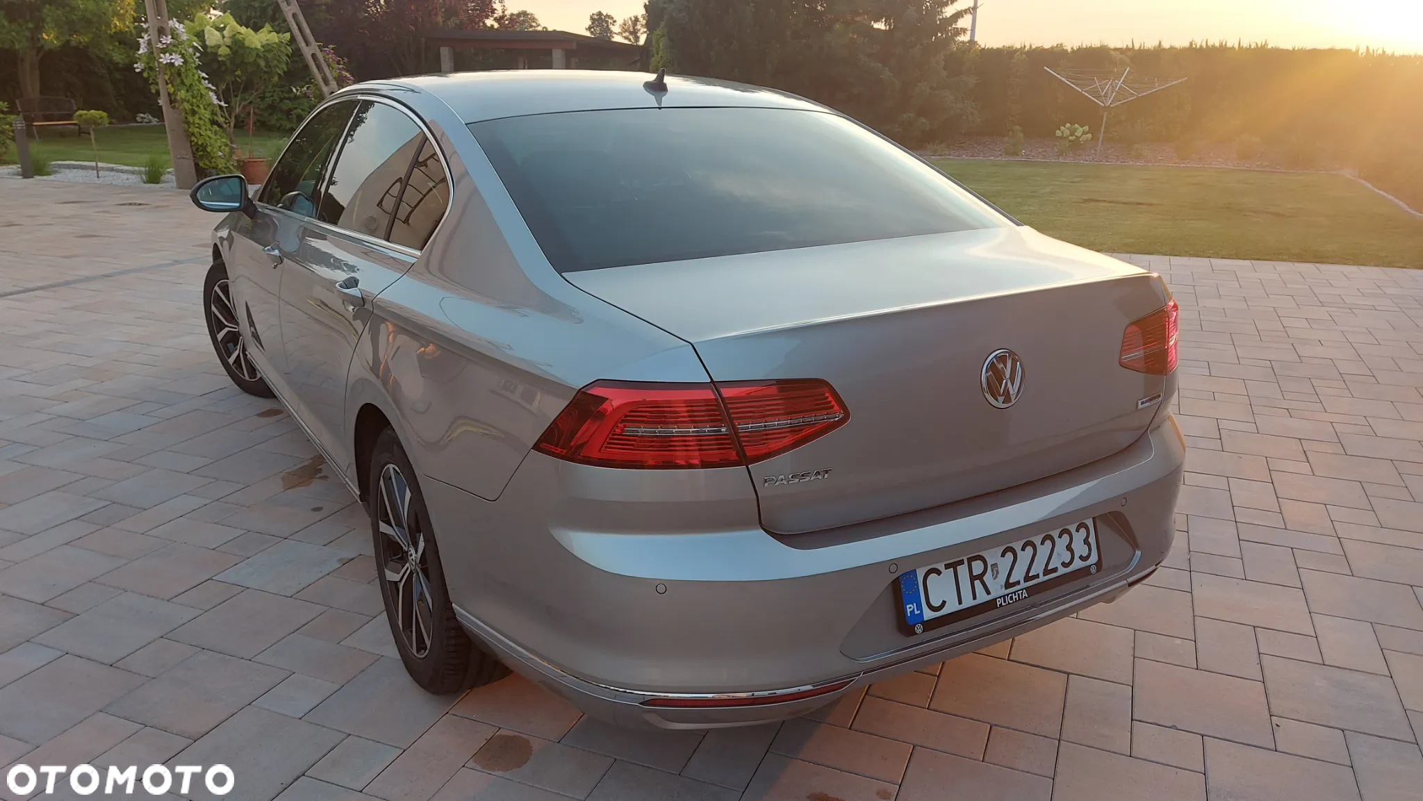 Volkswagen Passat - 3