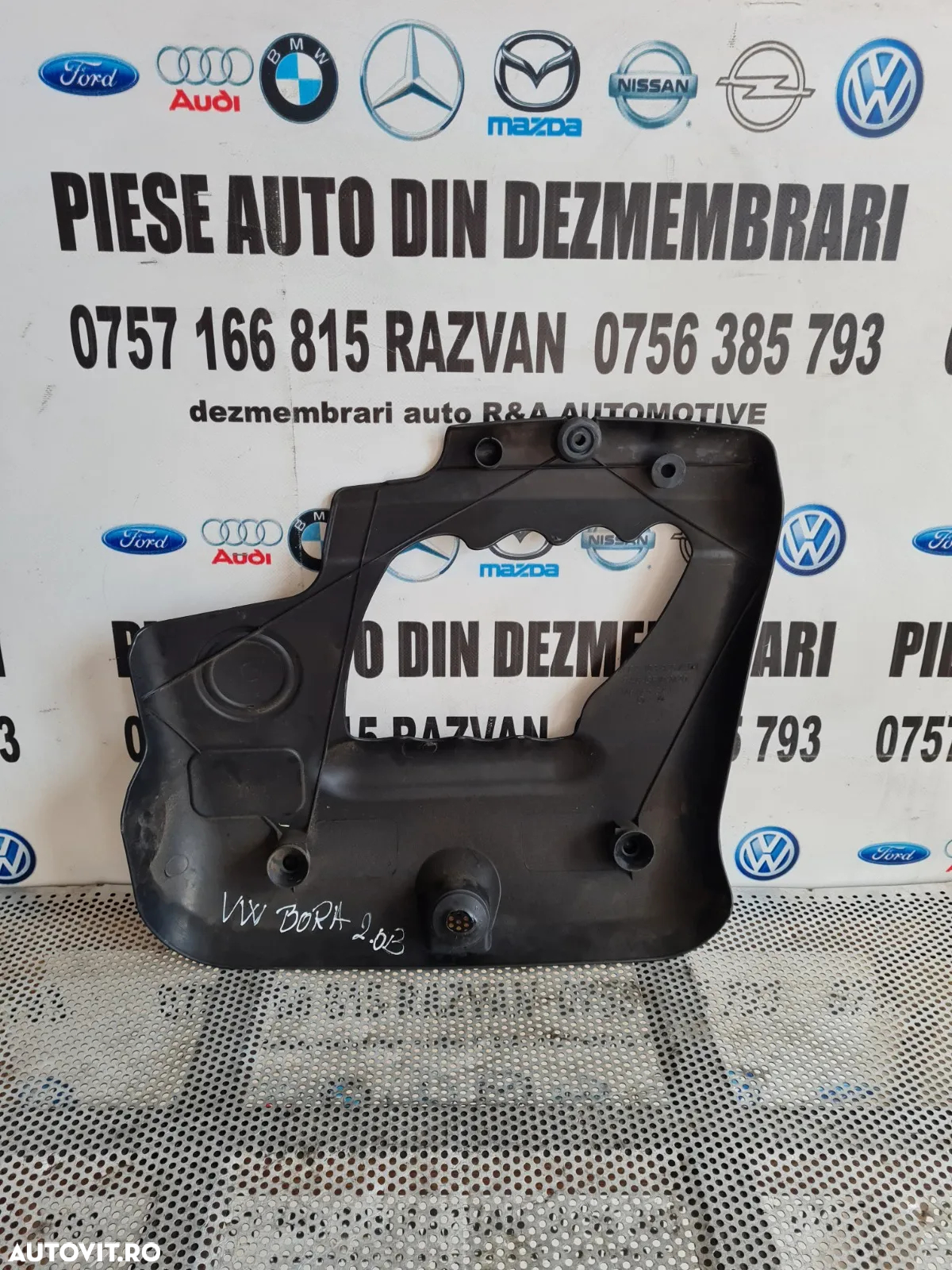 Capac Motor Vw Bora Golf 4 2.0 Benzina  - Dezmembrari Arad - 6