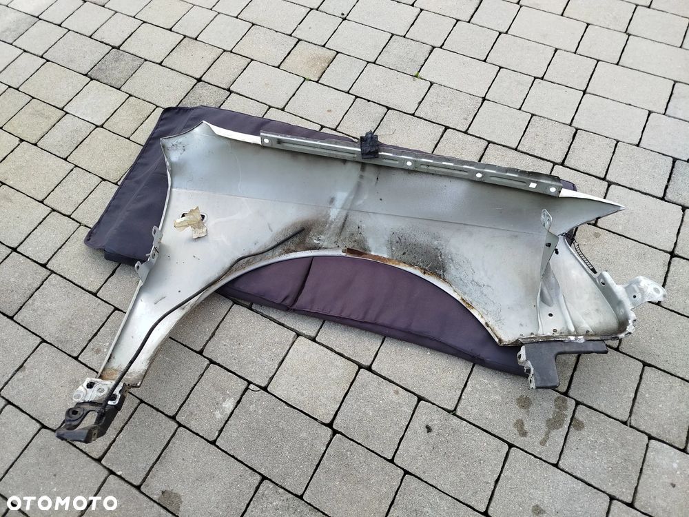 Audi A4 B7 błotniki przedni lewy LY7W - 7