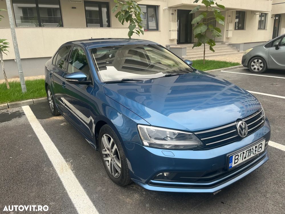 Volkswagen Jetta 2.0 TDI Comfortline - 14