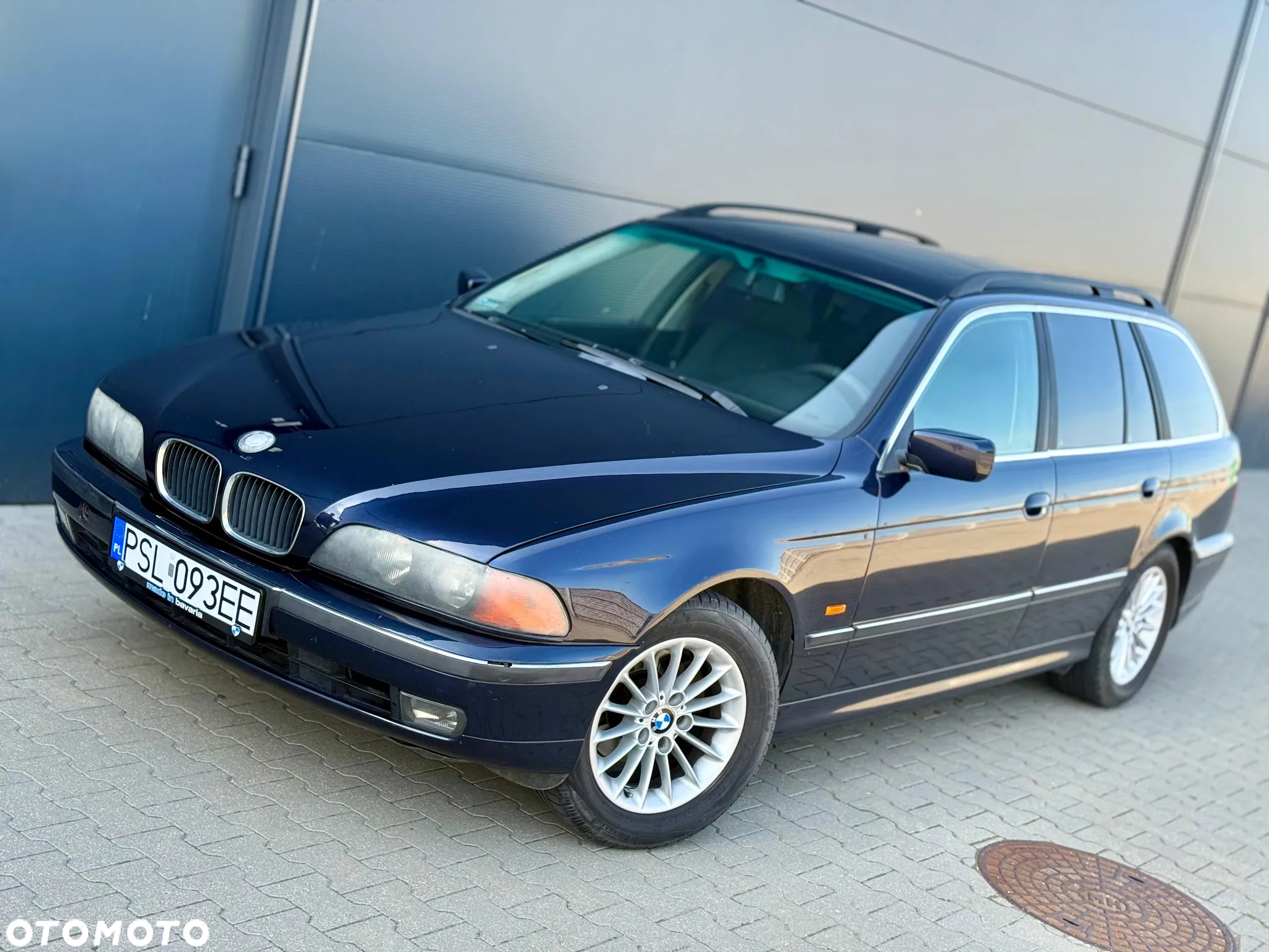 BMW Seria 5 520i - 4