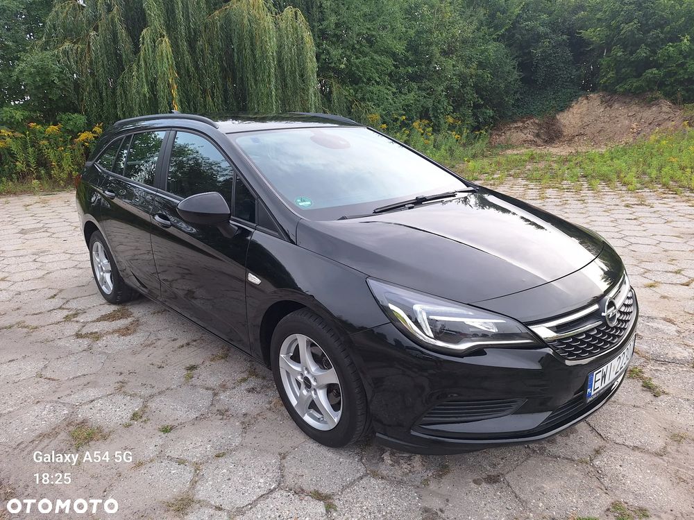 Opel Astra 1.6 D (CDTI) Start/Stop Business - 4