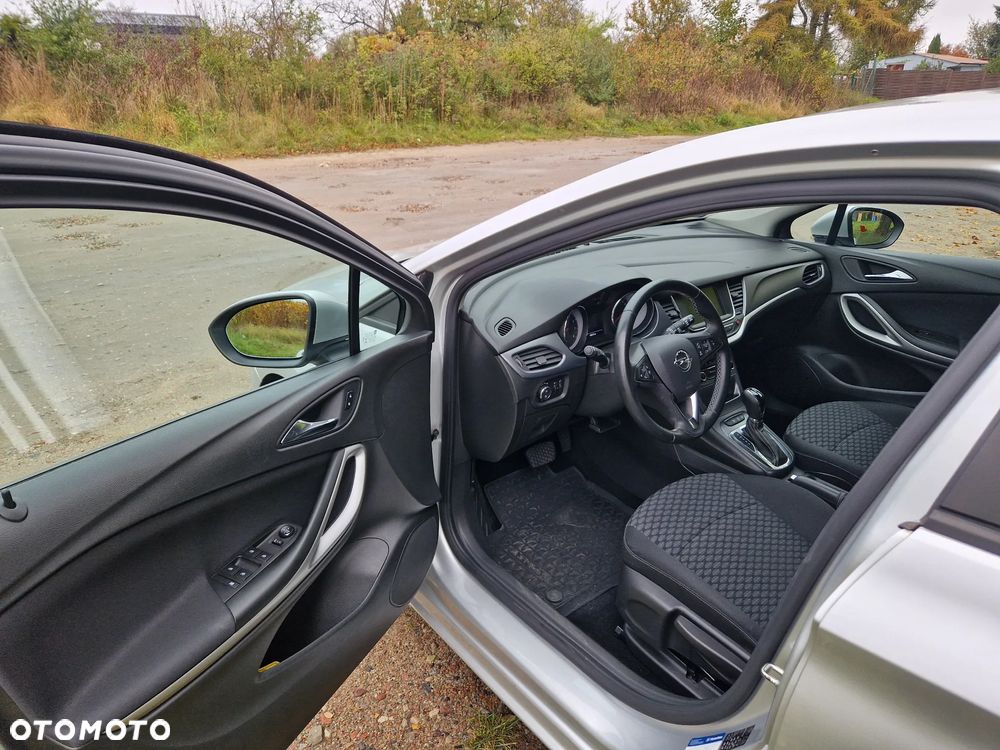 Opel Astra 1.4 T Enjoy S&S - 10