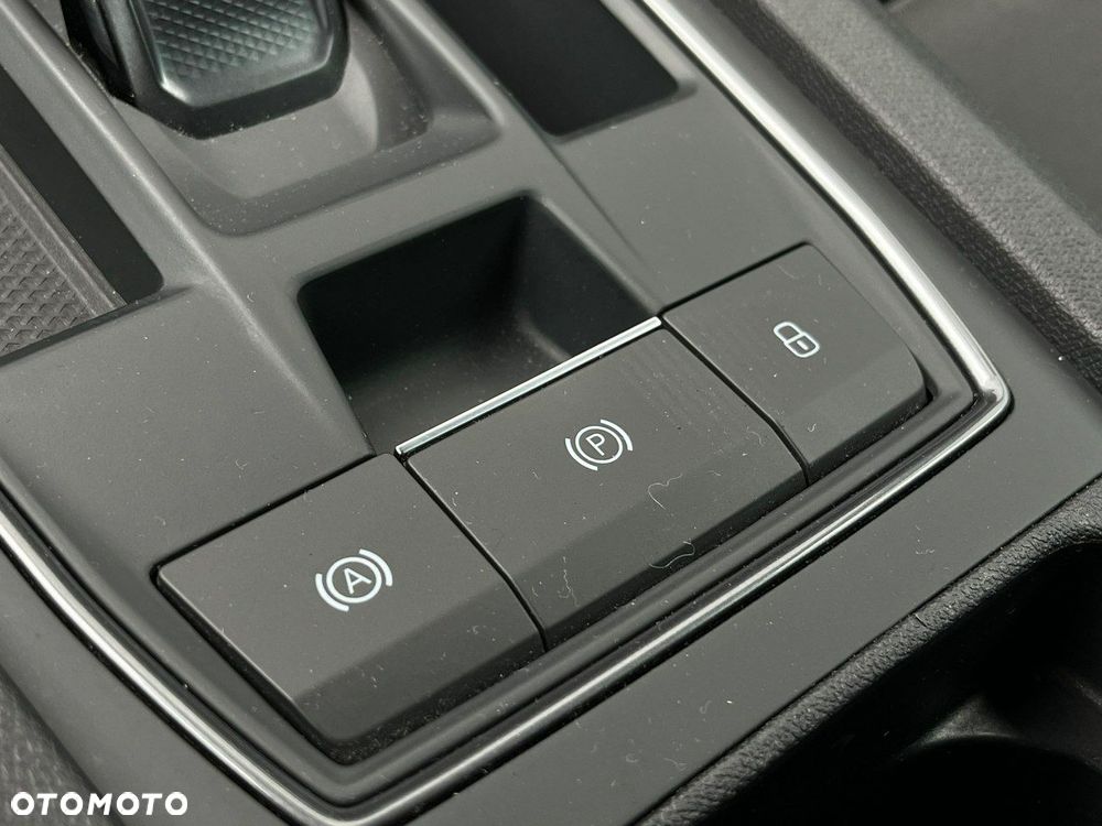 Cupra Formentor 1.4 e-Hybrid DSG - 24