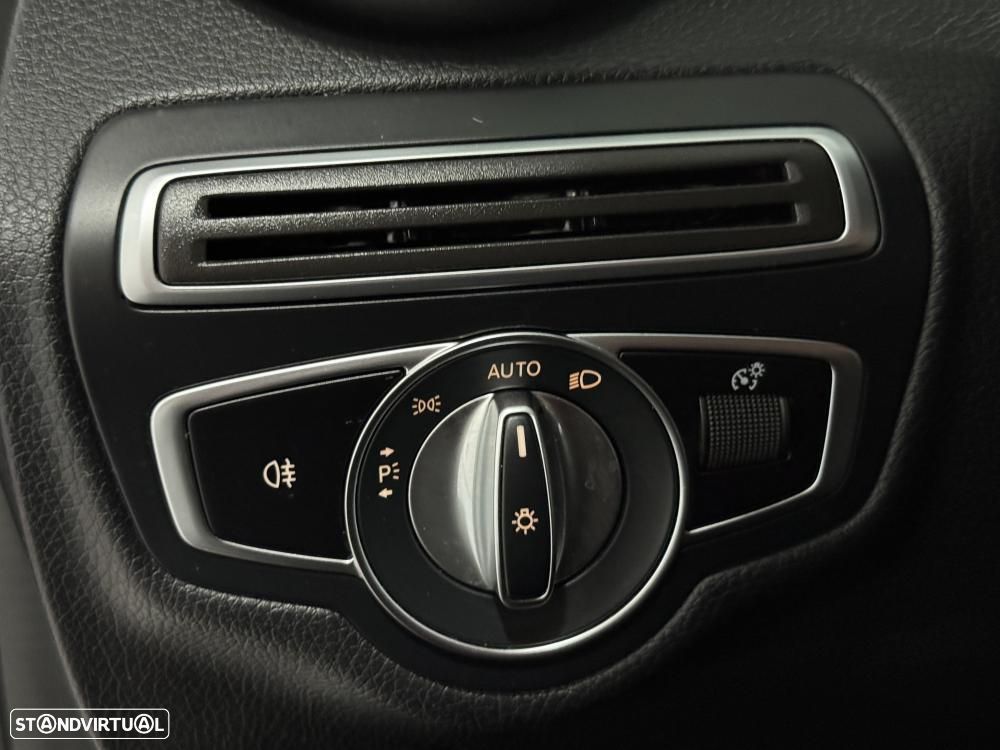 Mercedes-Benz C 200 d Station AMG Line - 27