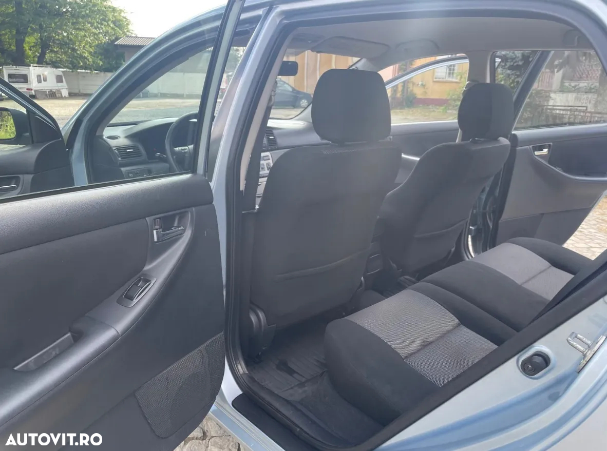 Toyota Corolla 1.4 D H/B Xellence - 14