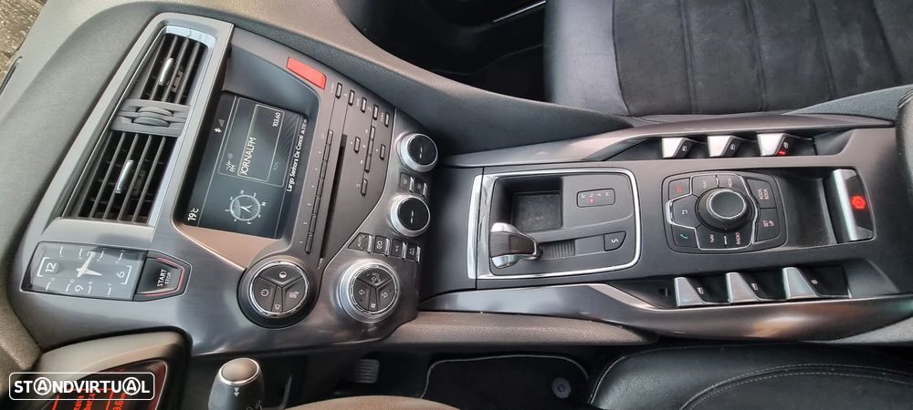 Citroën DS5 BlueHDi 120 SoChic - 11