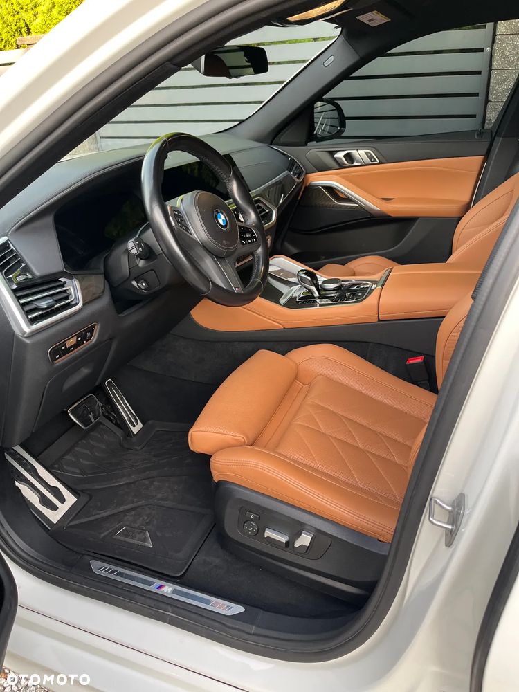 BMW X6 xDrive40i - 10