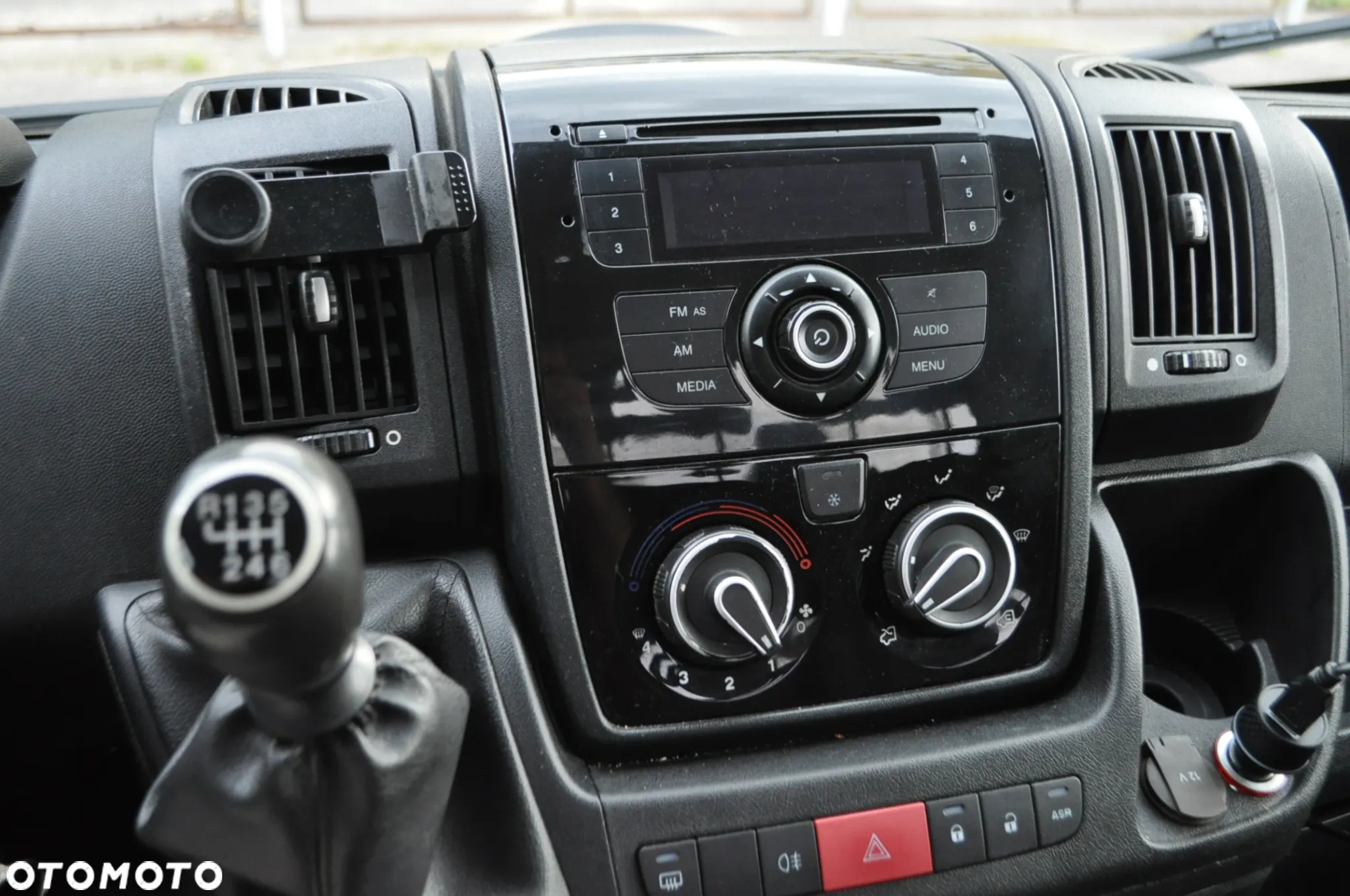 Peugeot BOXER - 12