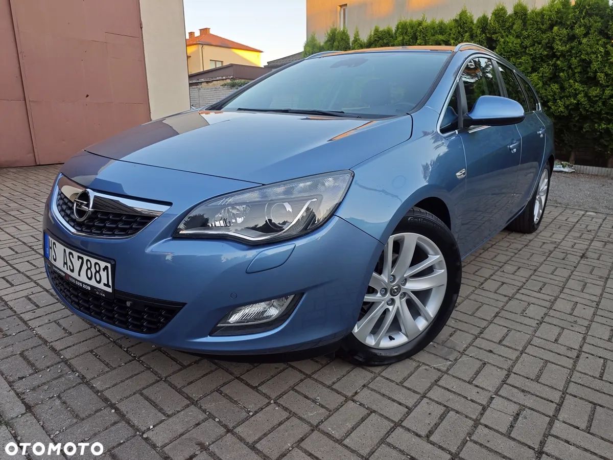 Opel Astra IV 1.4 T Cosmo - 1