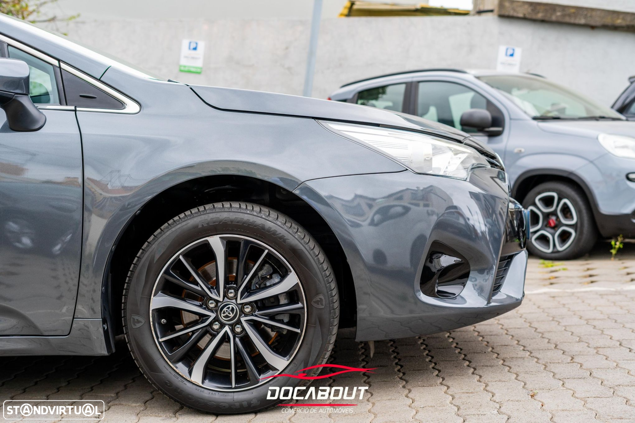Toyota Avensis Touring Sports - 5