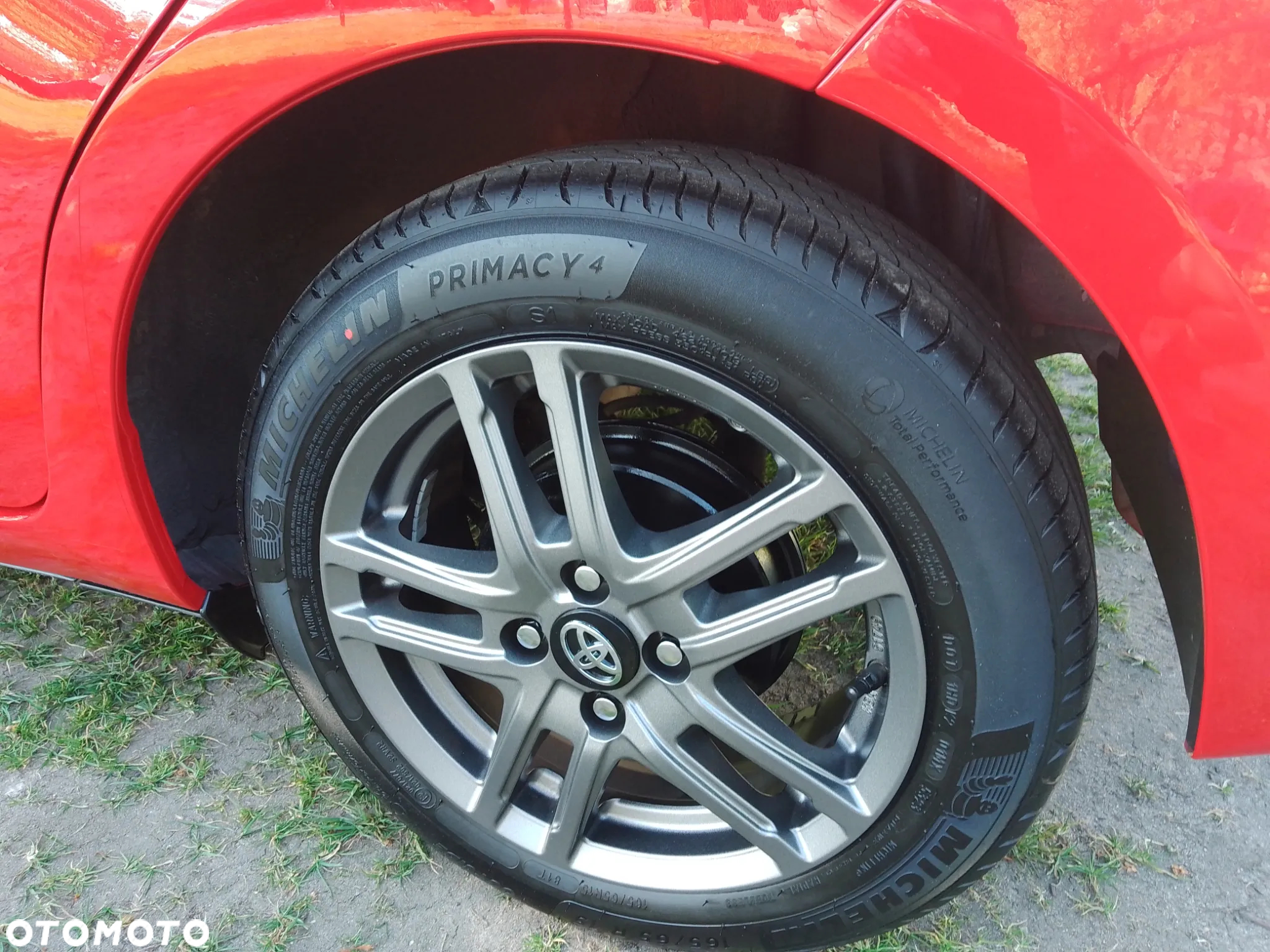 Toyota Yaris 1.0 Premium - 14