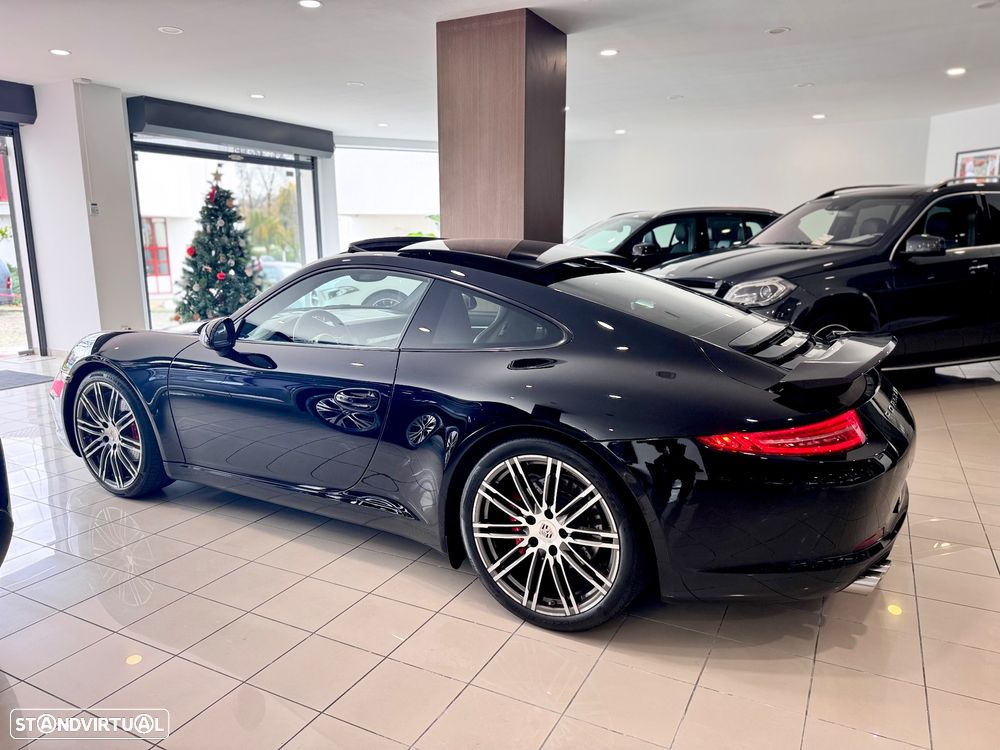 Porsche 911 Série F - 7