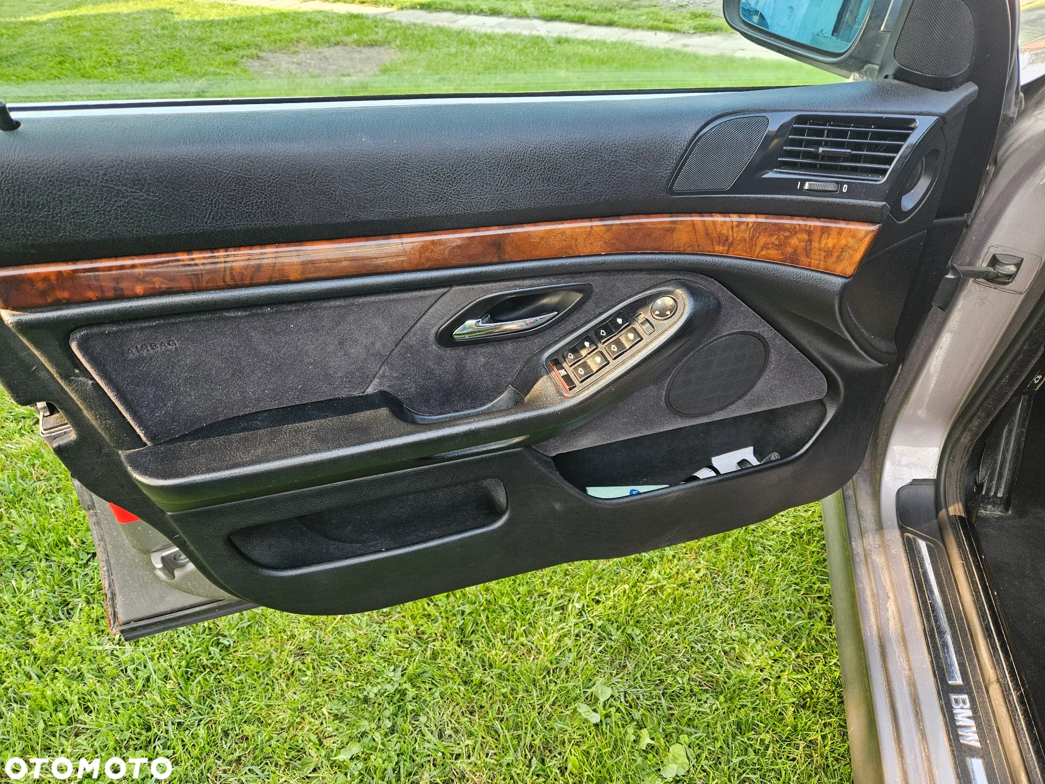 BMW Seria 5 523i - 11