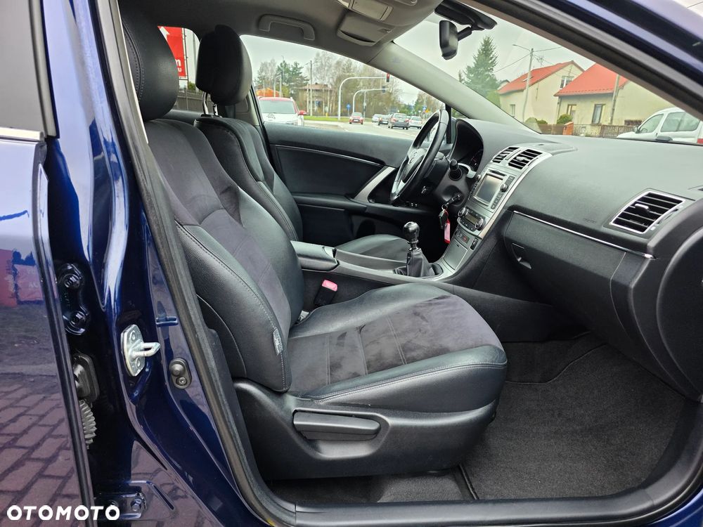 Toyota Avensis 2.0 D-4D Edition - 12