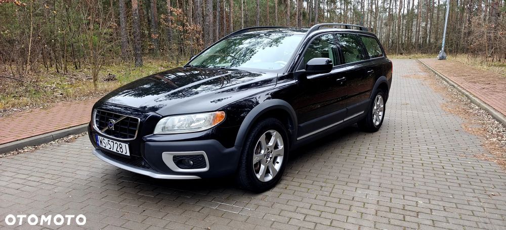 Volvo XC 70 D5 AWD Momentum - 3