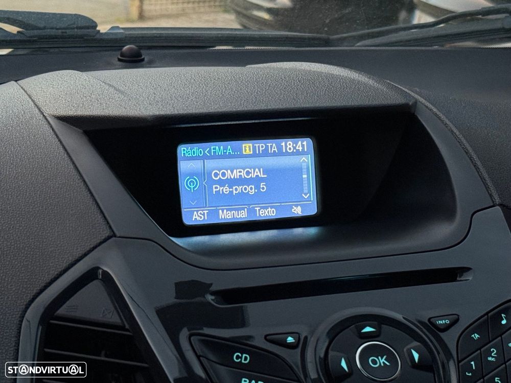 Ford EcoSport 1.0 EcoBoost Titanium - 13