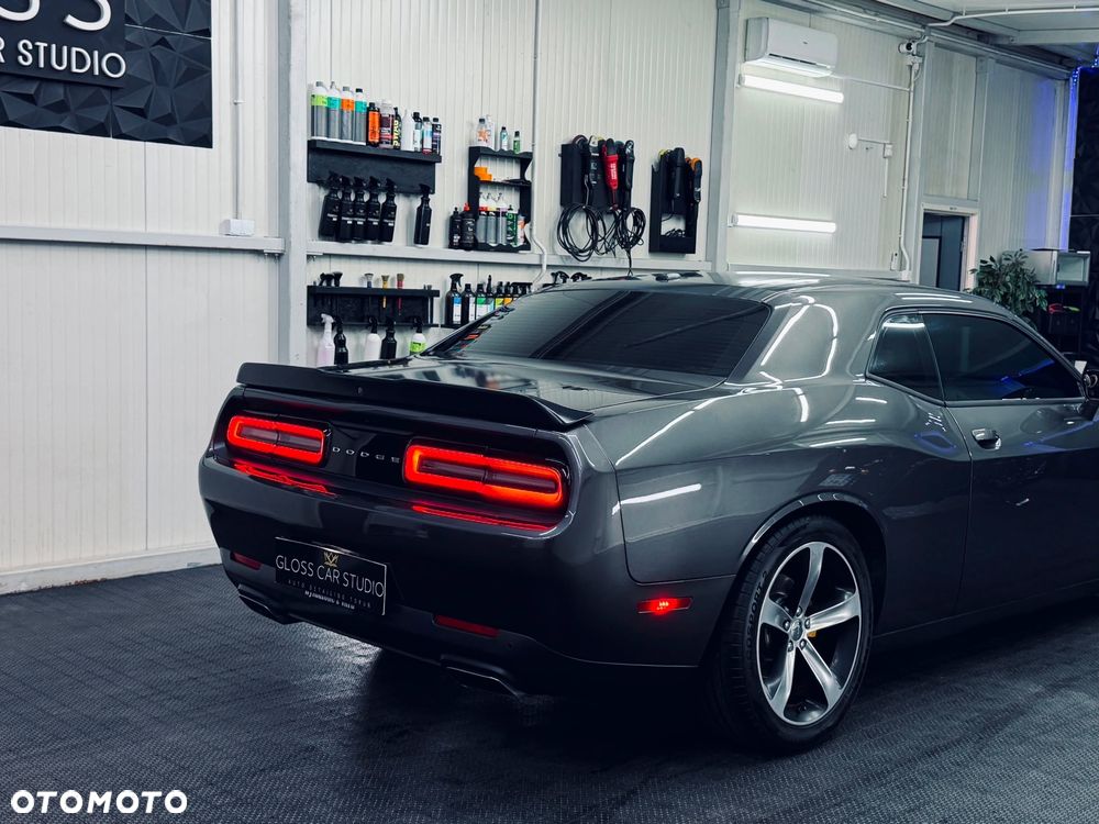 Dodge Challenger Automatik R/T Plus Shaker - 17
