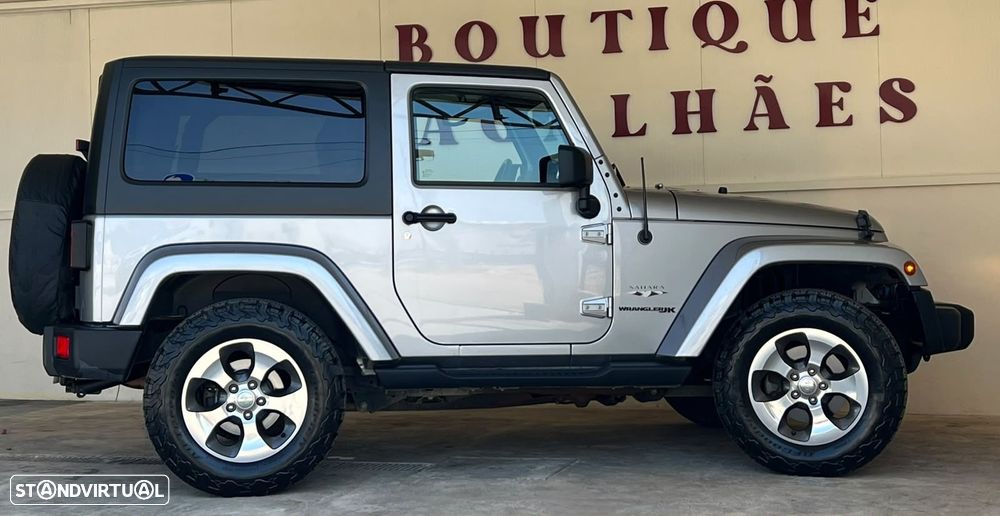 Jeep Wrangler - 11