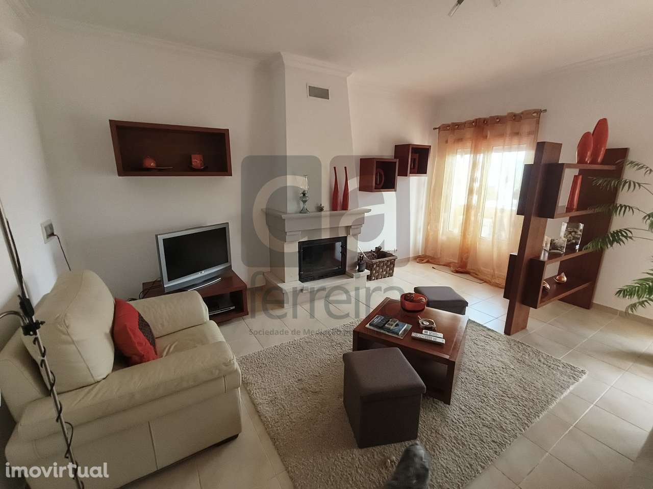 Apartamento T2 com varanda e Garagem - Grande imagem: 2/28