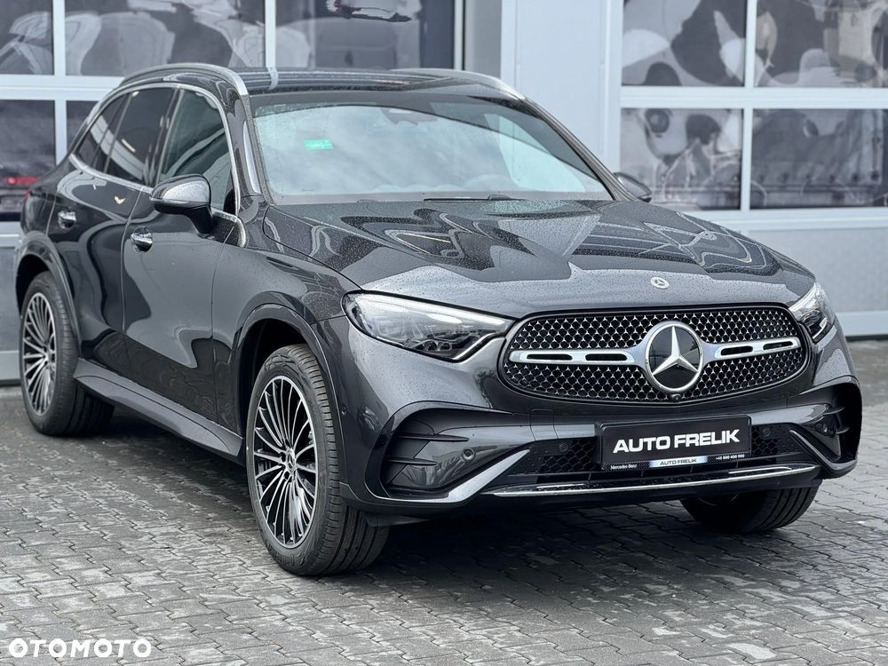 Mercedes-Benz GLC 300 e 4-Matic AMG Line - 7