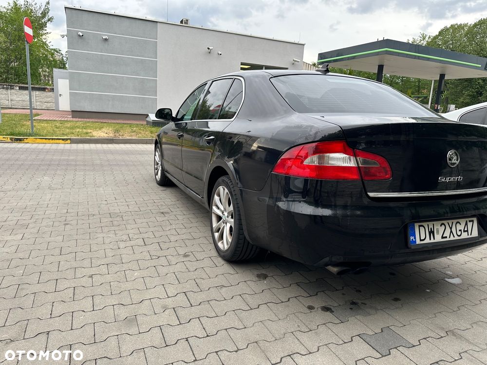 Skoda Superb 2.0 TDI Elegance DSG - 3