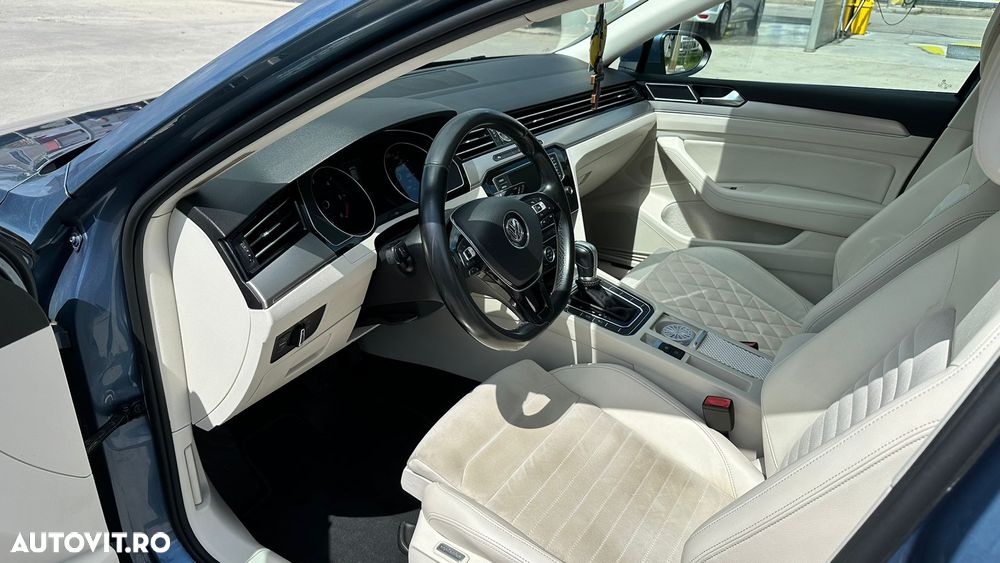 Volkswagen Passat 2.0 TDI DSG Comfortline - 9