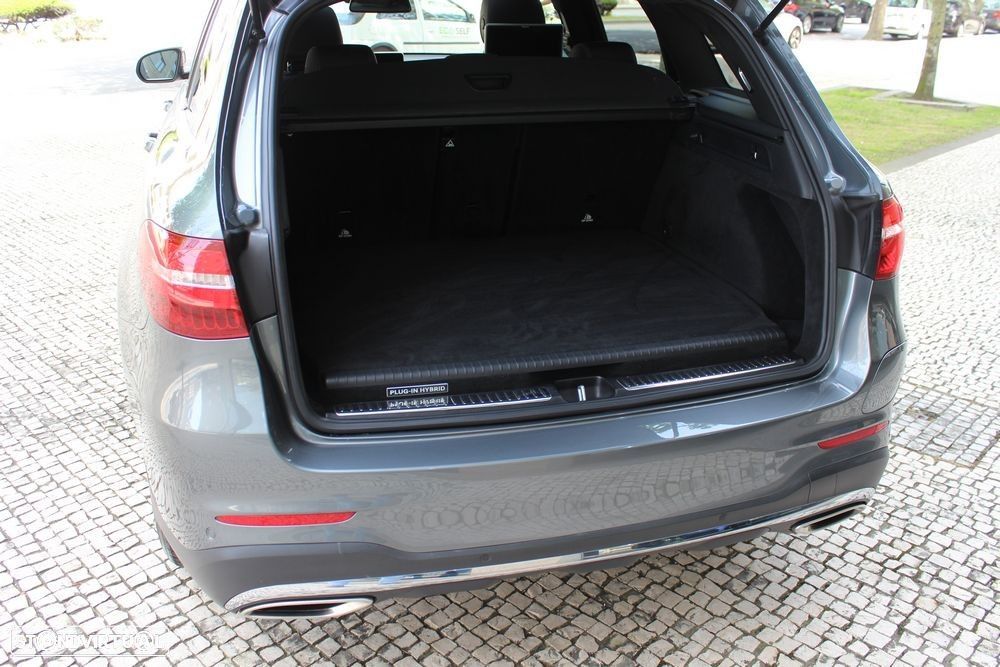 Mercedes-Benz GLC 350 e 4Matic 7G-TRONIC AMG Line - 23