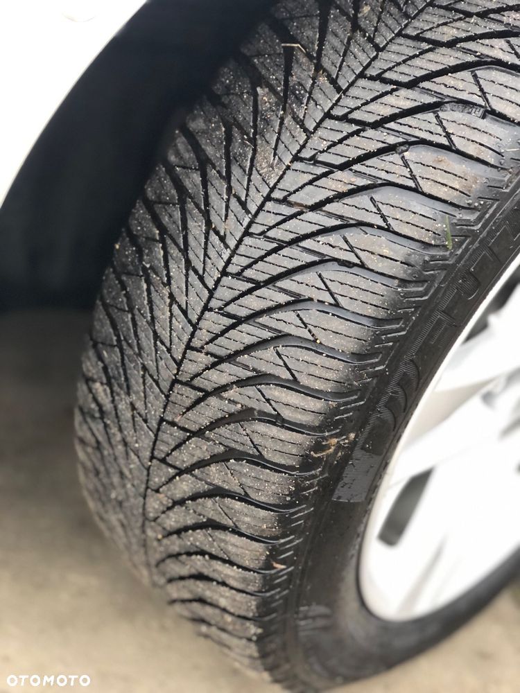 Toyota Corolla 1.2 Turbo Comfort - 18