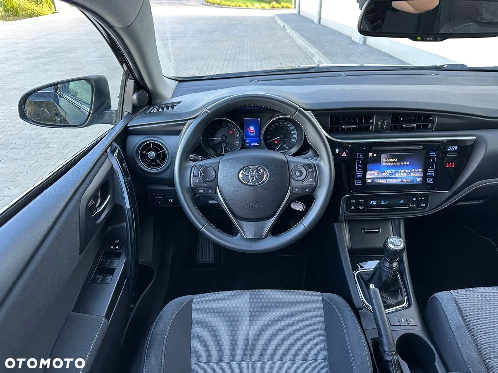 Toyota Auris 1.2 Turbo Touring Sports Team Deutschland - 20