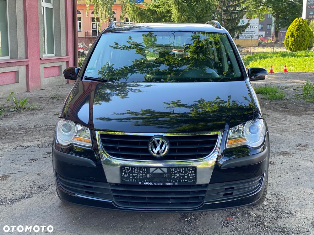 Volkswagen Touran - 13
