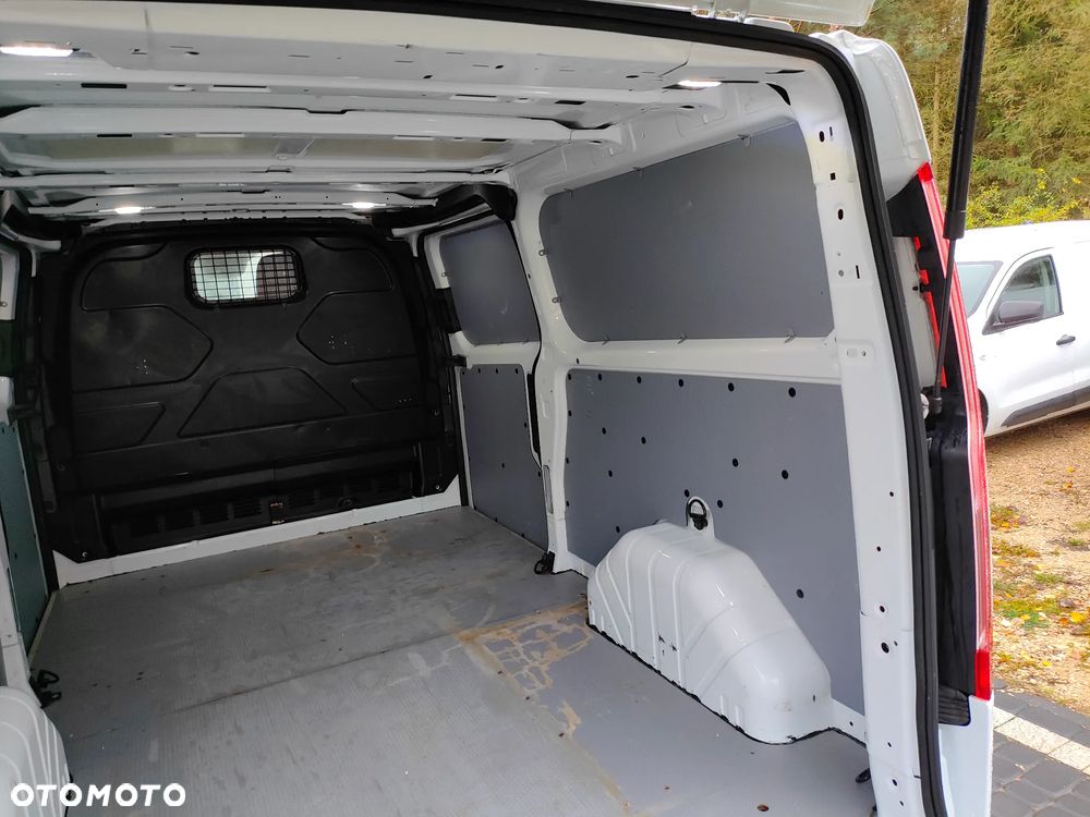 Ford TRANSIT CUSTOM 2020r 2,0 TDCI 130KM AUTOMAT L2H1 LONG DUBEL DRZWI EURO 6 LEDY CENA BRUTTO VAT 23% - 34